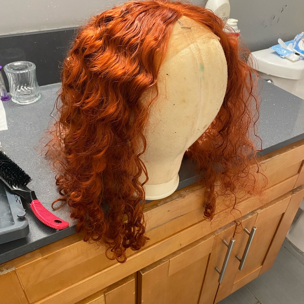 Wig - Picture 2 of 7